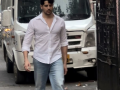Sidharth Malhotra attends late actor Pankaj Dheer's funeral - Hindi News | Sidharth Malhotra attends late actor Pankaj Dheer's funeral | Latest entertainment News at Lokmattimes.com