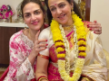 Esha Deol wishes ‘mamma’ Hema Malini on b’day: Dream Girl of the nation - Hindi News | Esha Deol wishes ‘mamma’ Hema Malini on b’day: Dream Girl of the nation | Latest entertainment News at Lokmattimes.com