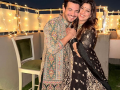 Arjun Bijlani says, 'This Diwali, the trophy, light & happiness are all home' - Hindi News | Arjun Bijlani says, 'This Diwali, the trophy, light & happiness are all home' | Latest entertainment News at Lokmattimes.com