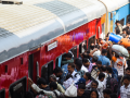 Railways to run 8,000 more special trains to clear festive rush - Hindi News | Railways to run 8,000 more special trains to clear festive rush | Latest business News at Lokmattimes.com