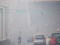 Delhi air pollution: City doctors report rise in joints pain, flu, respiratory and eye issues - Hindi News | Delhi air pollution: City doctors report rise in joints pain, flu, respiratory and eye issues | Latest health News at Lokmattimes.com
