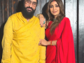 Shilpa Shetty shares a Diwali special picture with Raj Kundra, says “You are the haldi to my kumkum” - Hindi News | Shilpa Shetty shares a Diwali special picture with Raj Kundra, says “You are the haldi to my kumkum” | Latest entertainment News at Lokmattimes.com