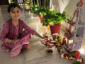 Nitin Mukesh shares glimpse of his ‘laadki’ Nurvi doing ‘Gharonda Poojan’ - Hindi News | Nitin Mukesh shares glimpse of his ‘laadki’ Nurvi doing ‘Gharonda Poojan’ | Latest entertainment News at Lokmattimes.com