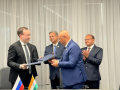 HAL signs MoU with Russia’s UAC to manufacture SJ-100 passenger aircraft in India - Hindi News | HAL signs MoU with Russia’s UAC to manufacture SJ-100 passenger aircraft in India | Latest technology News at Lokmattimes.com