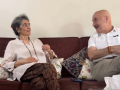 How Ashoke Pandit and Anupam Kher are helping late Satish Shah’s wife Madhu return to her normal life - Hindi News | How Ashoke Pandit and Anupam Kher are helping late Satish Shah’s wife Madhu return to her normal life | Latest entertainment News at Lokmattimes.com