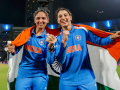 Mandhana congratulates Harmanpreet after PCA unveil stand in her honour - Hindi News | Mandhana congratulates Harmanpreet after PCA unveil stand in her honour | Latest other-sports News at Lokmattimes.com
