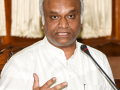 Kerala CM decision to be conveyed to Cong high command today: K'taka minister Priyank Kharge - Hindi News | Kerala CM decision to be conveyed to Cong high command today: K'taka minister Priyank Kharge | Latest national News at Lokmattimes.com