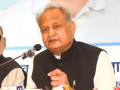 ‘Reducing Aravalli protection to 100 metres is signing its death certificate’: Ashok Gehlot - Hindi News | ‘Reducing Aravalli protection to 100 metres is signing its death certificate’: Ashok Gehlot | Latest national News at Lokmattimes.com