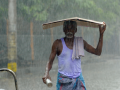 Heavy rain forecast for four TN districts today - Hindi News | Heavy rain forecast for four TN districts today | Latest national News at Lokmattimes.com
