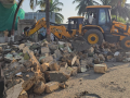 Gujarat: Bulldozers roll on illegal encroachments in Gir Somnath - Hindi News | Gujarat: Bulldozers roll on illegal encroachments in Gir Somnath | Latest national News at Lokmattimes.com