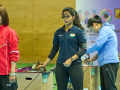 ISSF World C'ship: Esha Singh, Manu Bhaker in contention for spots in final after precision stage - Hindi News | ISSF World C'ship: Esha Singh, Manu Bhaker in contention for spots in final after precision stage | Latest other-sports News at Lokmattimes.com