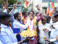 Karnataka BJP celebrates NDA victory in Bihar; says Cong will face similar fate in upcoming state polls - Hindi News | Karnataka BJP celebrates NDA victory in Bihar; says Cong will face similar fate in upcoming state polls | Latest national News at Lokmattimes.com