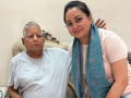 ‘Threatened with slippers’: I have no family anymore, says Rohini Acharya - Hindi News | ‘Threatened with slippers’: I have no family anymore, says Rohini Acharya | Latest national News at Lokmattimes.com