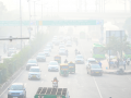 Delhi-NCR AQI goes above 500 in hotspots; dense smog and falling temperatures intensify discomfort - Hindi News | Delhi-NCR AQI goes above 500 in hotspots; dense smog and falling temperatures intensify discomfort | Latest national News at Lokmattimes.com