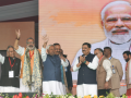 Bihar: Nitish Kumar’s cabinet has 26 ministers, majority old faces - Hindi News | Bihar: Nitish Kumar’s cabinet has 26 ministers, majority old faces | Latest national News at Lokmattimes.com