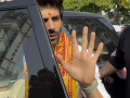 Kartik Aaryan visits Siddhivinayak temple on birthday, gets mobbed by fans - Hindi News | Kartik Aaryan visits Siddhivinayak temple on birthday, gets mobbed by fans | Latest entertainment News at Lokmattimes.com