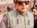 Had informed High Command previously: Tharoor shuts down rift talks over skipping Congress meet - Hindi News | Had informed High Command previously: Tharoor shuts down rift talks over skipping Congress meet | Latest national News at Lokmattimes.com