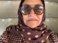 Deepti Naval heads for lunch at a 5-star hotel in an auto rickshaw - Hindi News | Deepti Naval heads for lunch at a 5-star hotel in an auto rickshaw | Latest entertainment News at Lokmattimes.com