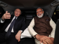 Delighted to welcome 'my friend', says PM Modi after receiving Putin at airport - Hindi News | Delighted to welcome 'my friend', says PM Modi after receiving Putin at airport | Latest international News at Lokmattimes.com