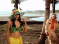 Zeenat Aman sparks conversation on women’s clothing rights through Amitabh Bachchan starrer ‘Dostana’ scene - Hindi News | Zeenat Aman sparks conversation on women’s clothing rights through Amitabh Bachchan starrer ‘Dostana’ scene | Latest entertainment News at Lokmattimes.com