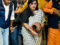 BJP MP Bansuri Swaraj immerses father Swaraj Kaushal’s ashes in Ganga; condolence meet on Dec 7 - Hindi News | BJP MP Bansuri Swaraj immerses father Swaraj Kaushal’s ashes in Ganga; condolence meet on Dec 7 | Latest national News at Lokmattimes.com