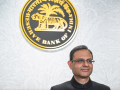 RBI vigilant of evolving West Asia situation, economy resilient to withstand shocks: Sanjay Malhotra - Hindi News | RBI vigilant of evolving West Asia situation, economy resilient to withstand shocks: Sanjay Malhotra | Latest business News at Lokmattimes.com