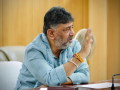 ‘Don’t intimidate, I will not bow down’: Shivakumar on notice in National Herald case - Hindi News | ‘Don’t intimidate, I will not bow down’: Shivakumar on notice in National Herald case | Latest national News at Lokmattimes.com