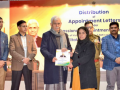 J&K L-G says administration committed to provide justice, jobs and dignity to families of terror victims - Hindi News | J&K L-G says administration committed to provide justice, jobs and dignity to families of terror victims | Latest national News at Lokmattimes.com