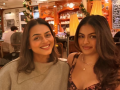 Shilpa Shirodkar treats daughter Anoushka Ranjit to a special family birthday dinner - Hindi News | Shilpa Shirodkar treats daughter Anoushka Ranjit to a special family birthday dinner | Latest entertainment News at Lokmattimes.com