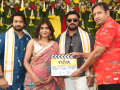 Bobby Simha's 25th film launched in grand fashion; shooting to begin on December 22 - Hindi News | Bobby Simha's 25th film launched in grand fashion; shooting to begin on December 22 | Latest entertainment News at Lokmattimes.com