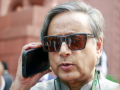 Tharoor slams film clearance row, urges Centre to lift ban on IFFK screenings - Hindi News | Tharoor slams film clearance row, urges Centre to lift ban on IFFK screenings | Latest national News at Lokmattimes.com