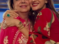 Farah Khan Ali shares how her mother Zarine Khan saved Sanjay Khan after fire injury - Hindi News | Farah Khan Ali shares how her mother Zarine Khan saved Sanjay Khan after fire injury | Latest entertainment News at Lokmattimes.com