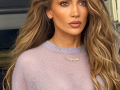 JLo says she feels like a 'lightning rod for nice things and negativity' - Hindi News | JLo says she feels like a 'lightning rod for nice things and negativity' | Latest entertainment News at Lokmattimes.com