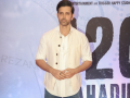 Hrithik Roshan doesn’t want people to read this book - Hindi News | Hrithik Roshan doesn’t want people to read this book | Latest entertainment News at Lokmattimes.com