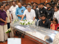 CM Vijayan, Satheesan and others mourn Sreenivasan, hail his enduring legacy in Malayalam cinema - Hindi News | CM Vijayan, Satheesan and others mourn Sreenivasan, hail his enduring legacy in Malayalam cinema | Latest national News at Lokmattimes.com