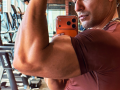 Kunal Kemmu flaunts his ‘arms and ammunition’ in the gym - Hindi News | Kunal Kemmu flaunts his ‘arms and ammunition’ in the gym | Latest entertainment News at Lokmattimes.com