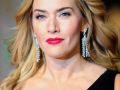 Kate Winslet says she desperately tried to recast herself in directorial debut - Hindi News | Kate Winslet says she desperately tried to recast herself in directorial debut | Latest entertainment News at Lokmattimes.com