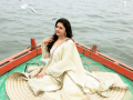 Bhagyashree expresses her 'fulfilling & overwhelming' experience visiting Banaras - Hindi News | Bhagyashree expresses her 'fulfilling & overwhelming' experience visiting Banaras | Latest entertainment News at Lokmattimes.com