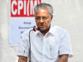 Centre 'squeezing' Kerala of its finances, alleges CM Vijayan - Hindi News | Centre 'squeezing' Kerala of its finances, alleges CM Vijayan | Latest national News at Lokmattimes.com