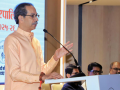 ‘Eknath Shinde is modern day Suryaji Pisal’: Uddhav Thackeray likens BMC polls to battle against Mughals - Hindi News | ‘Eknath Shinde is modern day Suryaji Pisal’: Uddhav Thackeray likens BMC polls to battle against Mughals | Latest national News at Lokmattimes.com
