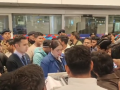 IndiGo flight delay sparks chaos at Delhi airport, passengers protest over repeated cancellations - Hindi News | IndiGo flight delay sparks chaos at Delhi airport, passengers protest over repeated cancellations | Latest national News at Lokmattimes.com