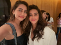 Anusha Dandekar reveals she has a 'tracker on her phone' because of her sister Shibani Dandekar - Hindi News | Anusha Dandekar reveals she has a 'tracker on her phone' because of her sister Shibani Dandekar | Latest entertainment News at Lokmattimes.com