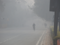 Delhi shivers as IMD warns of cold wave, AQI remains poor - Hindi News | Delhi shivers as IMD warns of cold wave, AQI remains poor | Latest national News at Lokmattimes.com