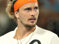 Zverev halts Tien's momentum to storm into third consecutive SF - Hindi News | Zverev halts Tien's momentum to storm into third consecutive SF | Latest other-sports News at Lokmattimes.com