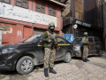 Terrorist hideout busted in Srinagar, five OGWs arrested - Hindi News | Terrorist hideout busted in Srinagar, five OGWs arrested | Latest national News at Lokmattimes.com