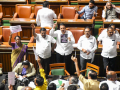 Karnataka Legislature Passes Resolution Against VB-G RAM G Act; BJP Calls It Illegal - Hindi News | Karnataka Legislature Passes Resolution Against VB-G RAM G Act; BJP Calls It Illegal | Latest national News at Lokmattimes.com
