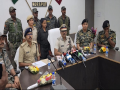 Odisha: Hardcore woman Maoist surrenders in Koraput, police announce LWE-free status - Hindi News | Odisha: Hardcore woman Maoist surrenders in Koraput, police announce LWE-free status | Latest national News at Lokmattimes.com
