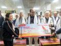 Manipur CM flags off new SpiceJet flights, seeks affordable airfares - Hindi News | Manipur CM flags off new SpiceJet flights, seeks affordable airfares | Latest national News at Lokmattimes.com