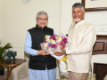 CM Chandrababu Naidu seeks new railway lines for Andhra Pradesh - Hindi News | CM Chandrababu Naidu seeks new railway lines for Andhra Pradesh | Latest national News at Lokmattimes.com