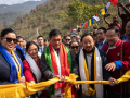 Arunachal CM Khandu flags off Tawangchu Tides International Kayaking Championship - Hindi News | Arunachal CM Khandu flags off Tawangchu Tides International Kayaking Championship | Latest other-sports News at Lokmattimes.com